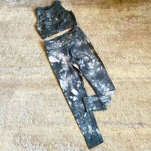 Mono B 2 Piece Workout Set Matching Crop Yoga Pants Leggings Glass Tie Dye Green